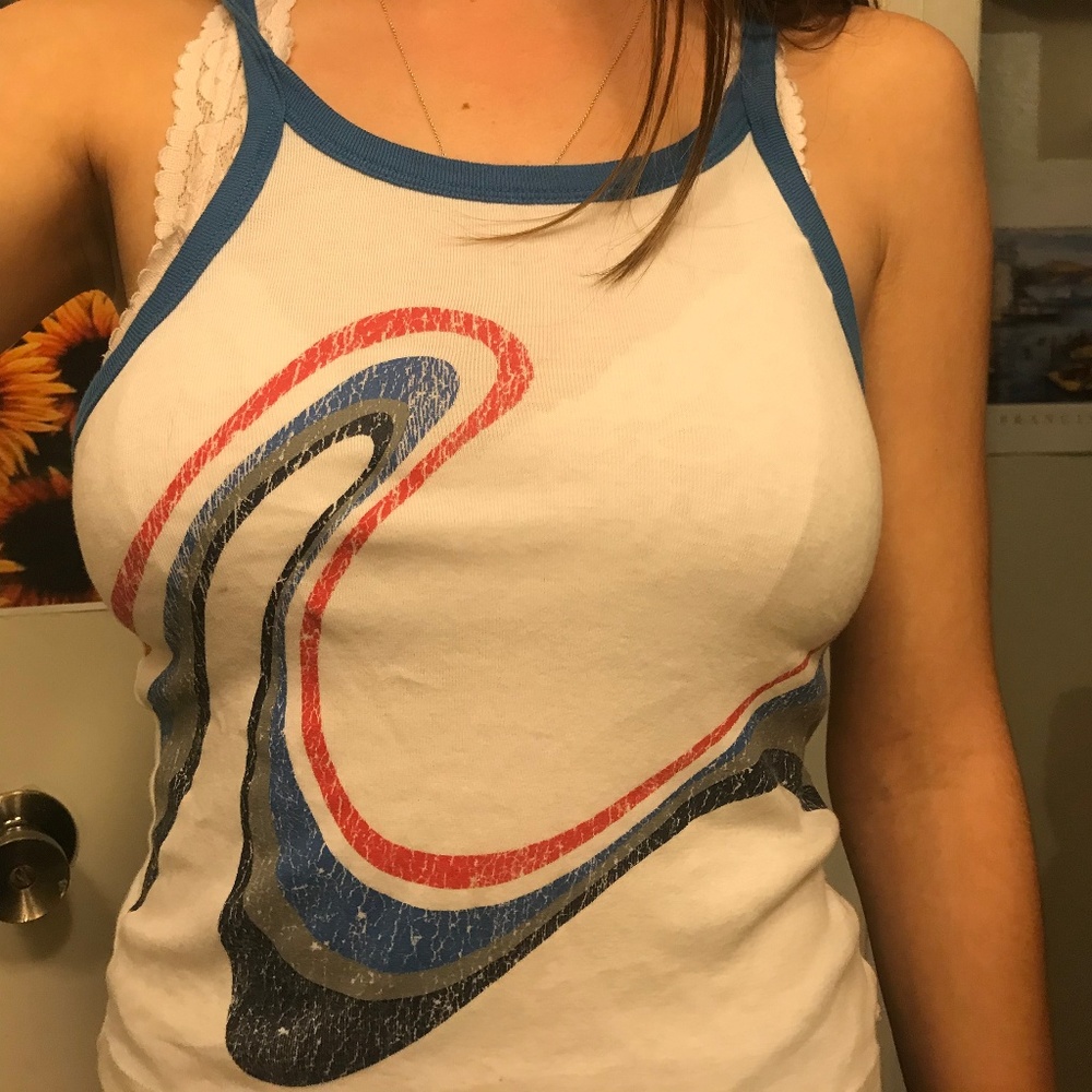 Retro Wave Tank - Picture 3 of 3